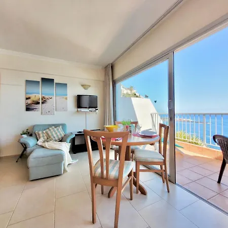 Ocean Cliffs * بويرتو ذي لا كروز