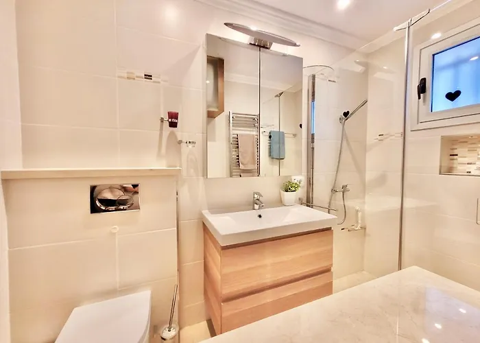 Ocean Cliffs Apartment *