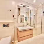 Ocean Cliffs Apartment *